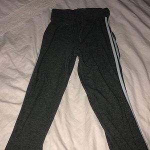 Sweatpants / super comfy / light weight /